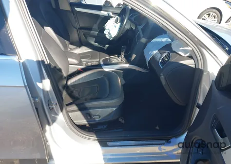 2012 Audi A4 2.0T Premium из США, поврежденный, VIN WAUBFAFL4CN019332